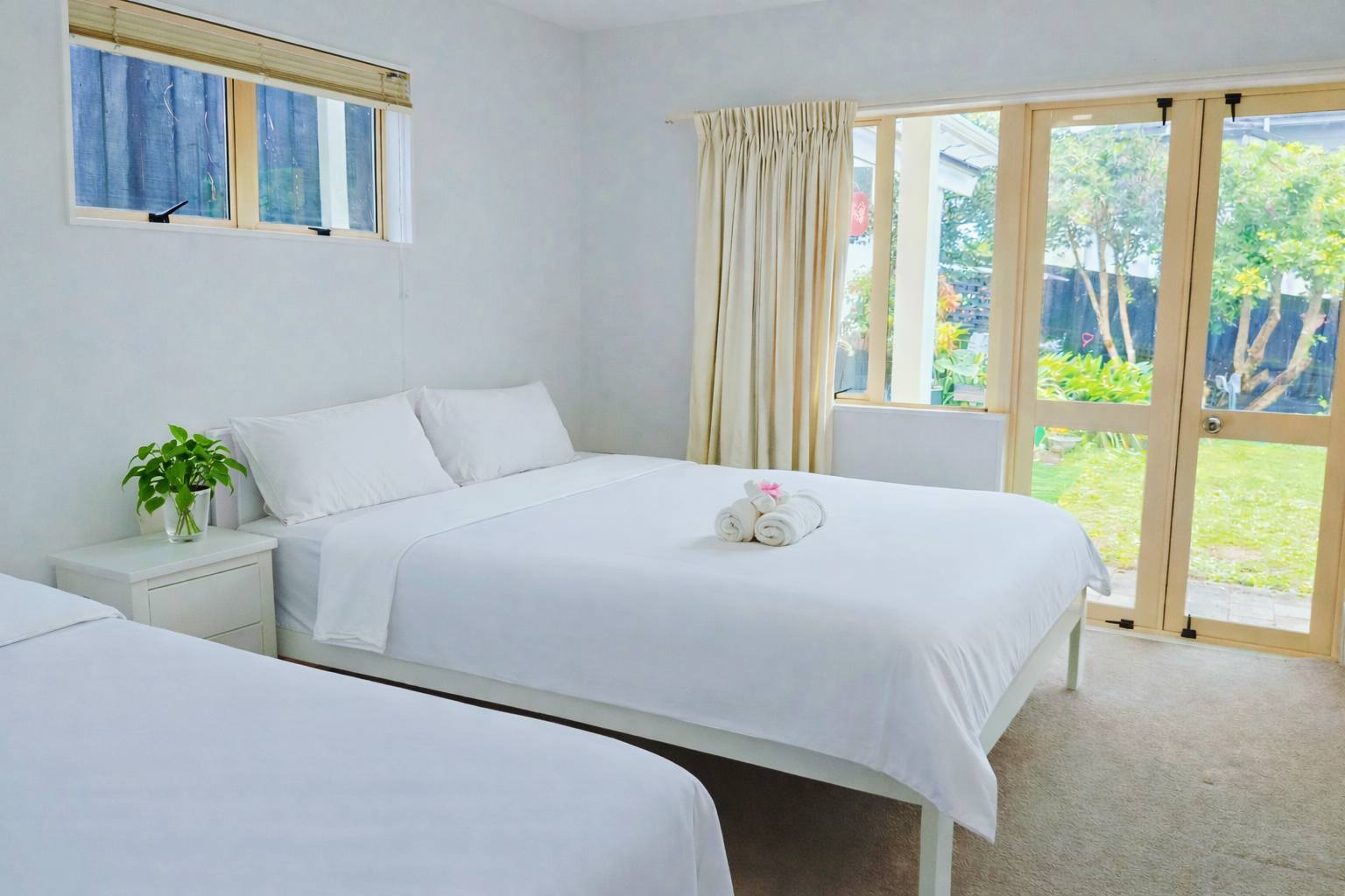 Triple Room overlooking the garden